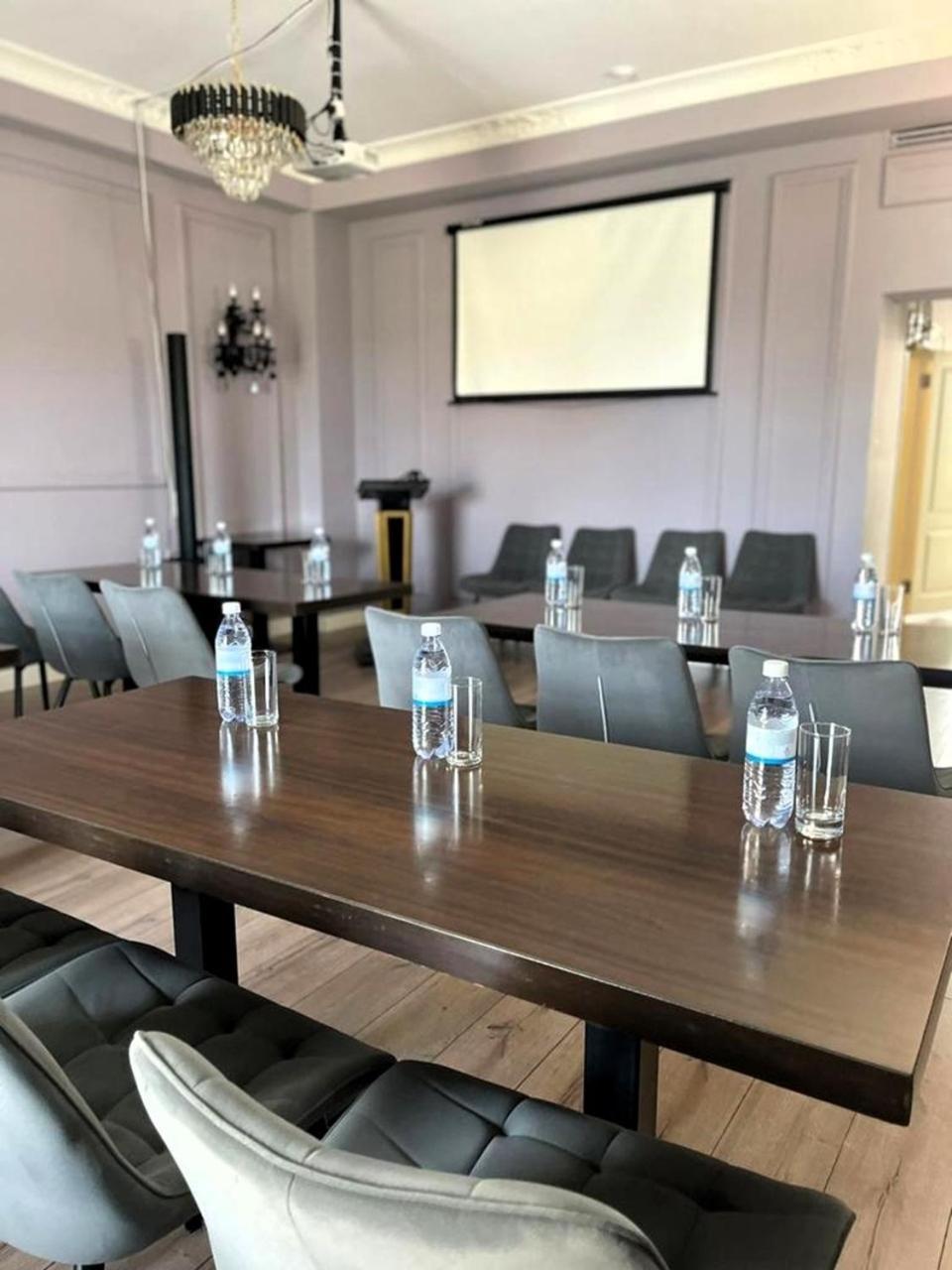 Royal Bv Hotel Ust-Kamenogorsk Ngoại thất bức ảnh