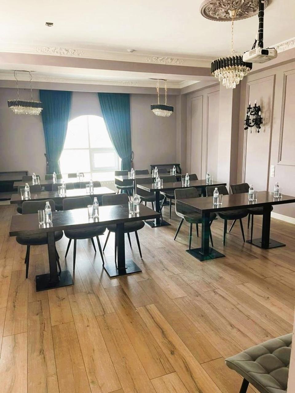 Royal Bv Hotel Ust-Kamenogorsk Ngoại thất bức ảnh