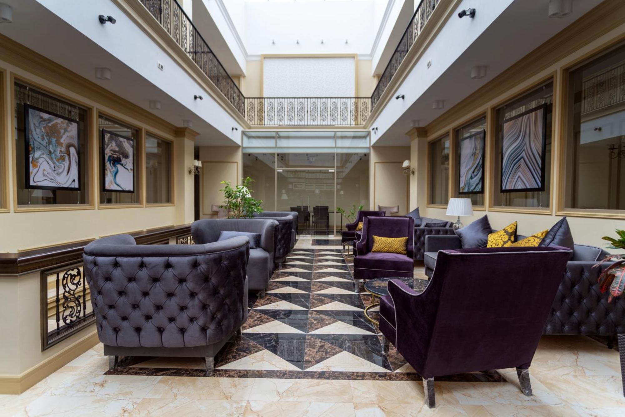 Royal Bv Hotel Ust-Kamenogorsk Ngoại thất bức ảnh