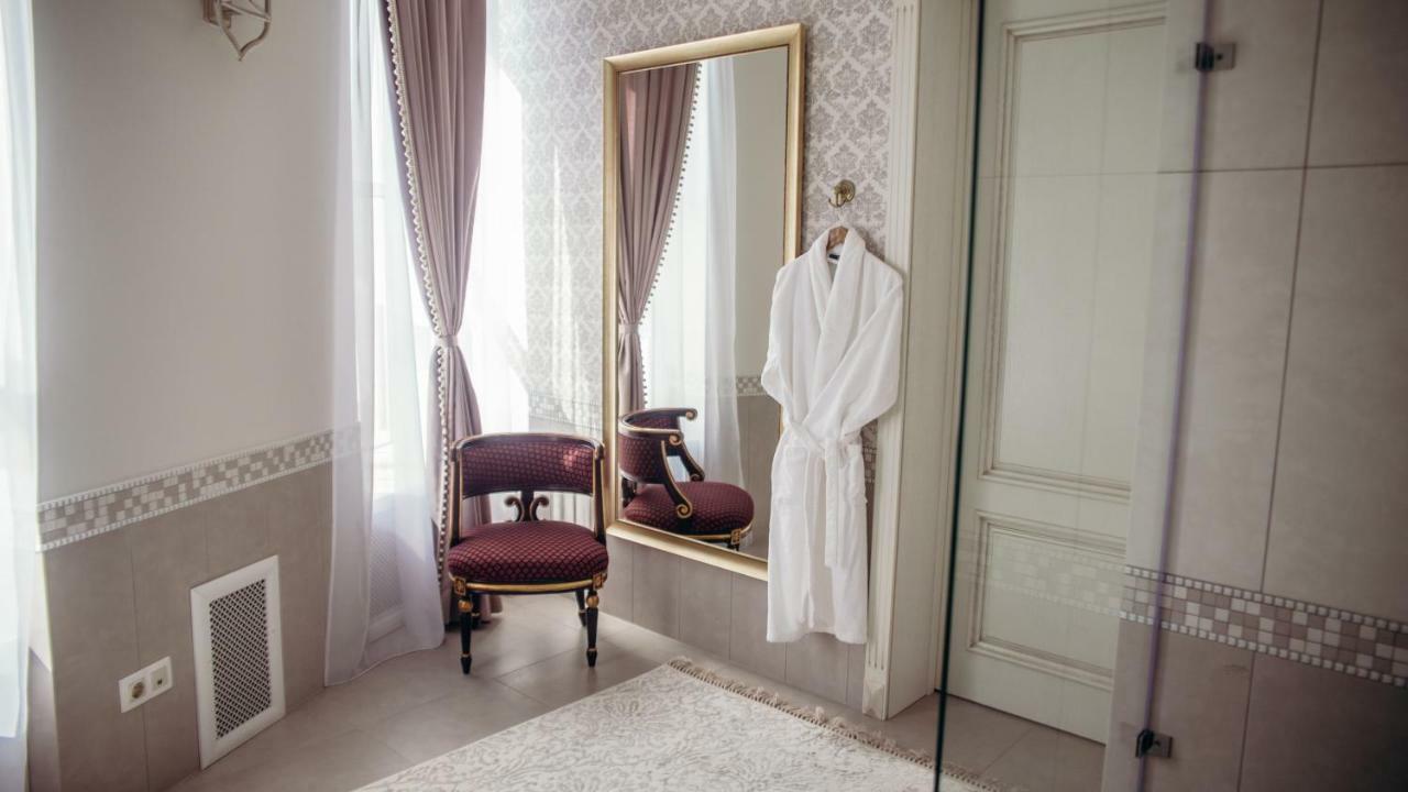 Royal Bv Hotel Ust-Kamenogorsk Ngoại thất bức ảnh