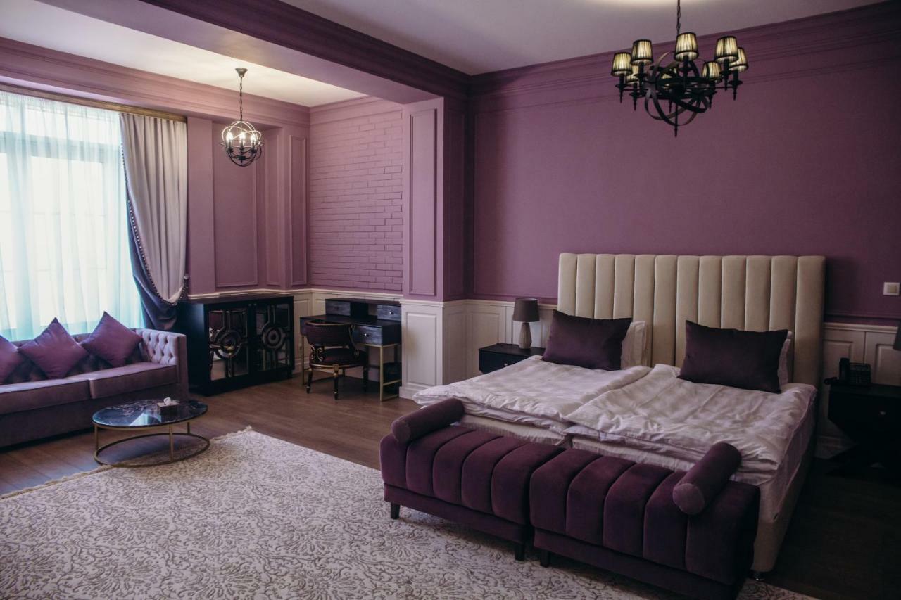 Royal Bv Hotel Ust-Kamenogorsk Ngoại thất bức ảnh