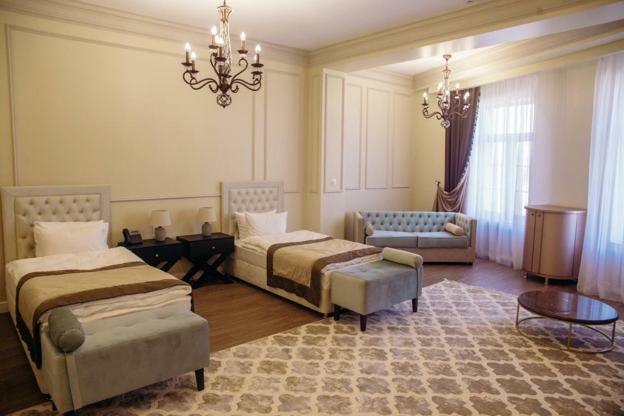 Royal Bv Hotel Ust-Kamenogorsk Ngoại thất bức ảnh